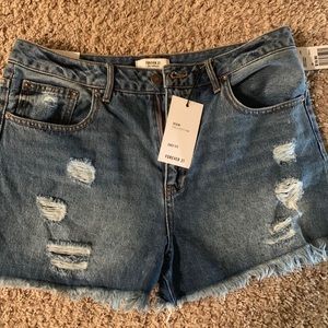 Trendy jean shorts